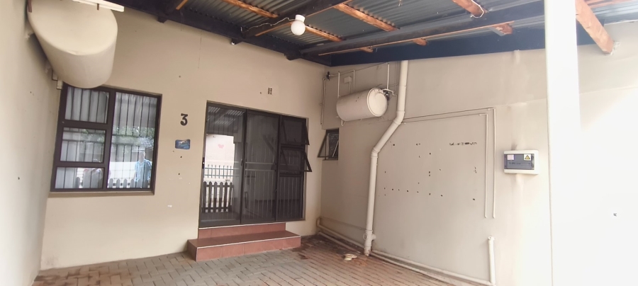 9 Bedroom Property for Sale in Generaal De Wet Free State